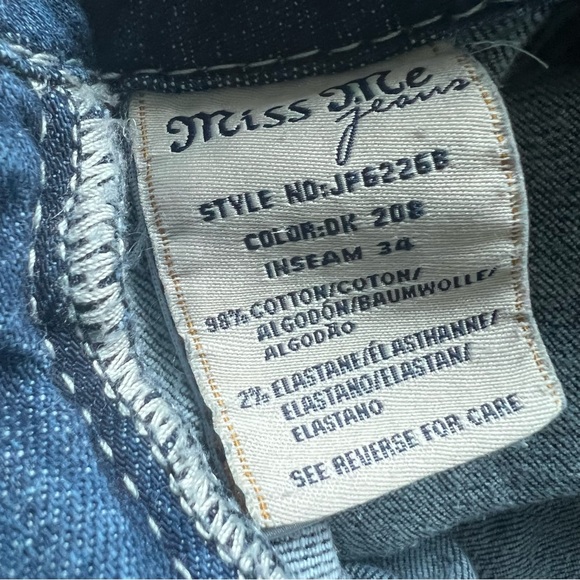 Miss me Low Rise Bootcut Jeans Size 28 (Style # JP62268) - Picture 10 of 13